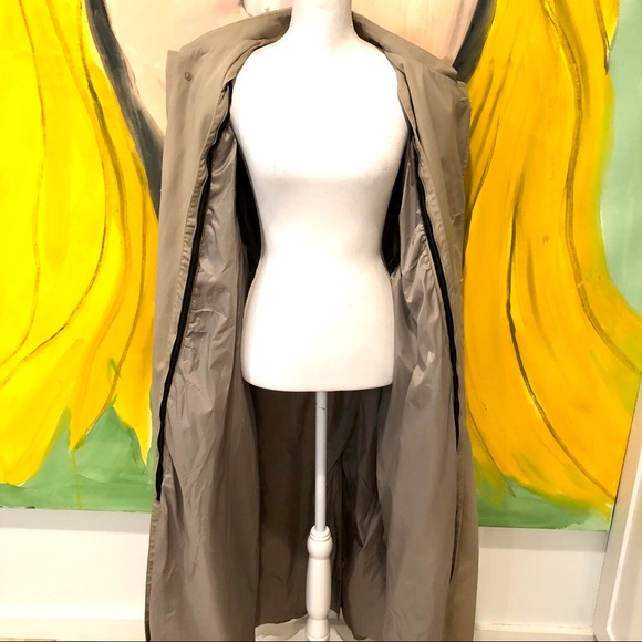 London Fog Men’s tan trench coat - Picture 1 of 9